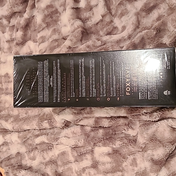 SEALED Foxybae Rose Gold Blowout Dryer Brush - Picture 3 of 4